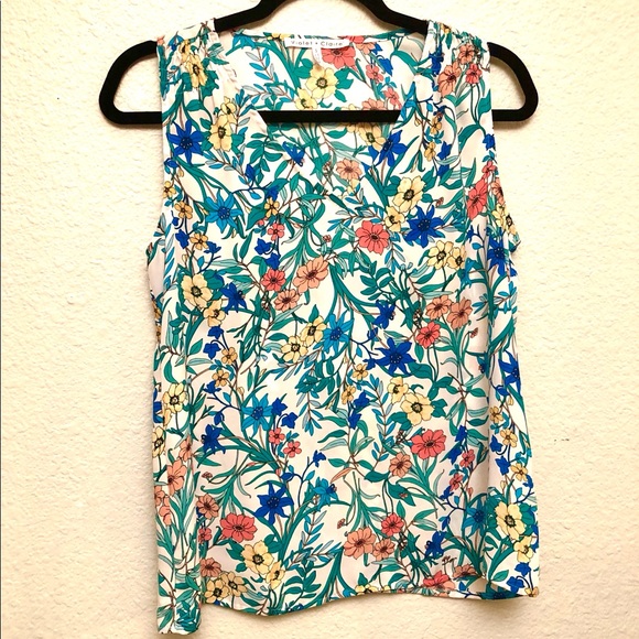 Violet + Claire Sleeveless bright Floral Top - Picture 2 of 3